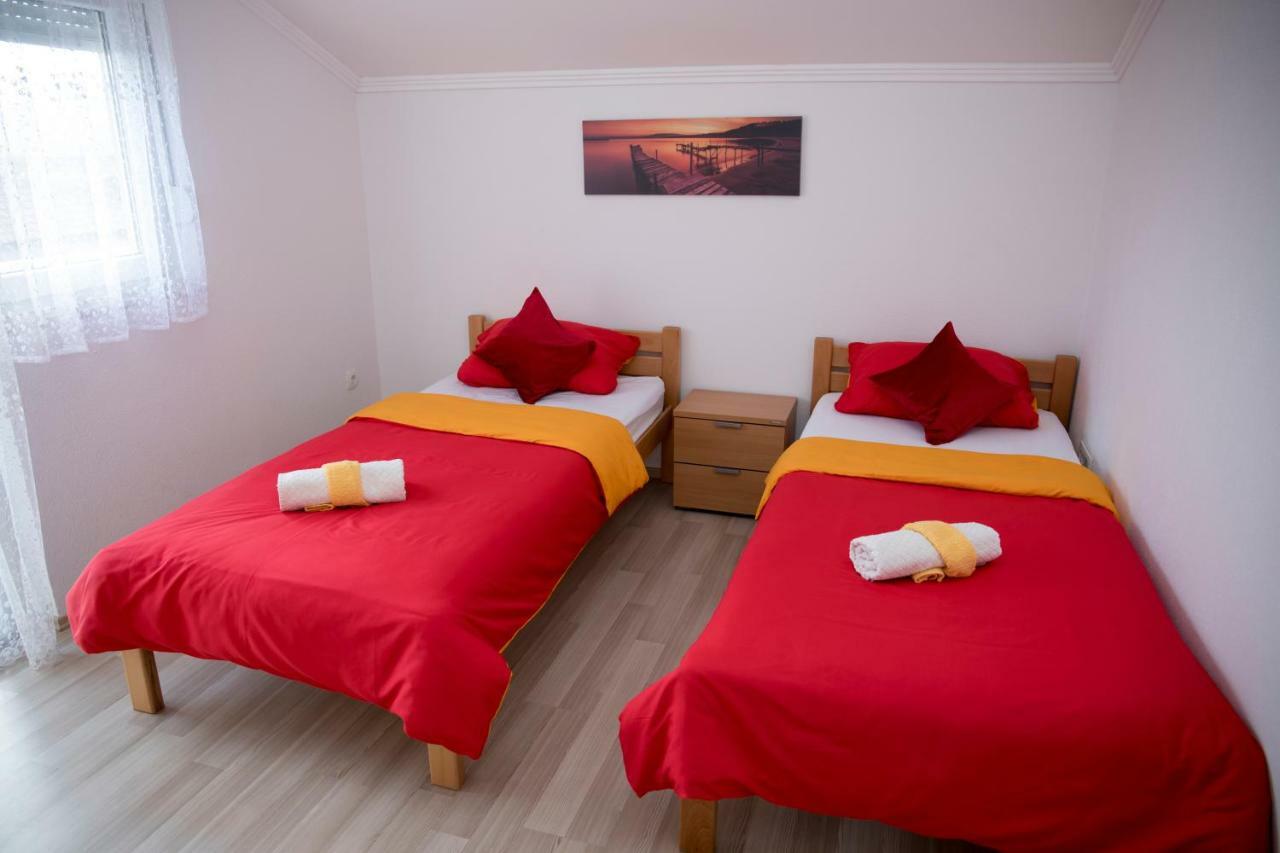 Relax Guest House Благай Екстериор снимка